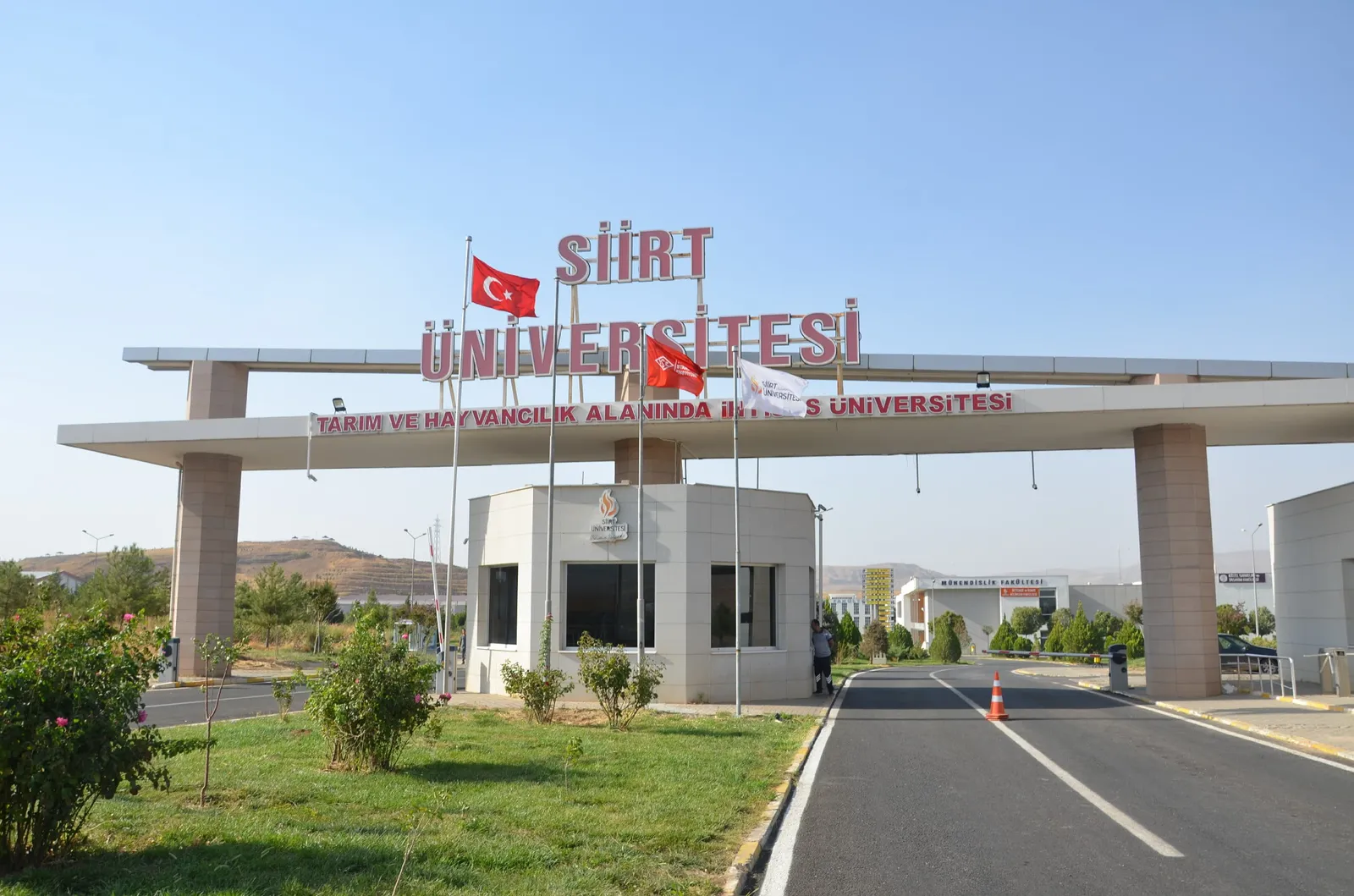 SİİRT ÜNİVERSİTESİ YİNE BOŞ KALDI!