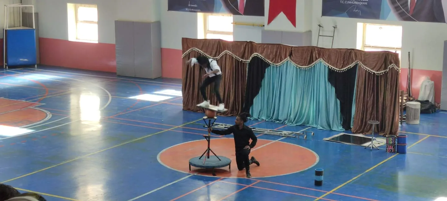 Uluslararası Çocuk Festivali Madagaskar Sirki Siirt’te