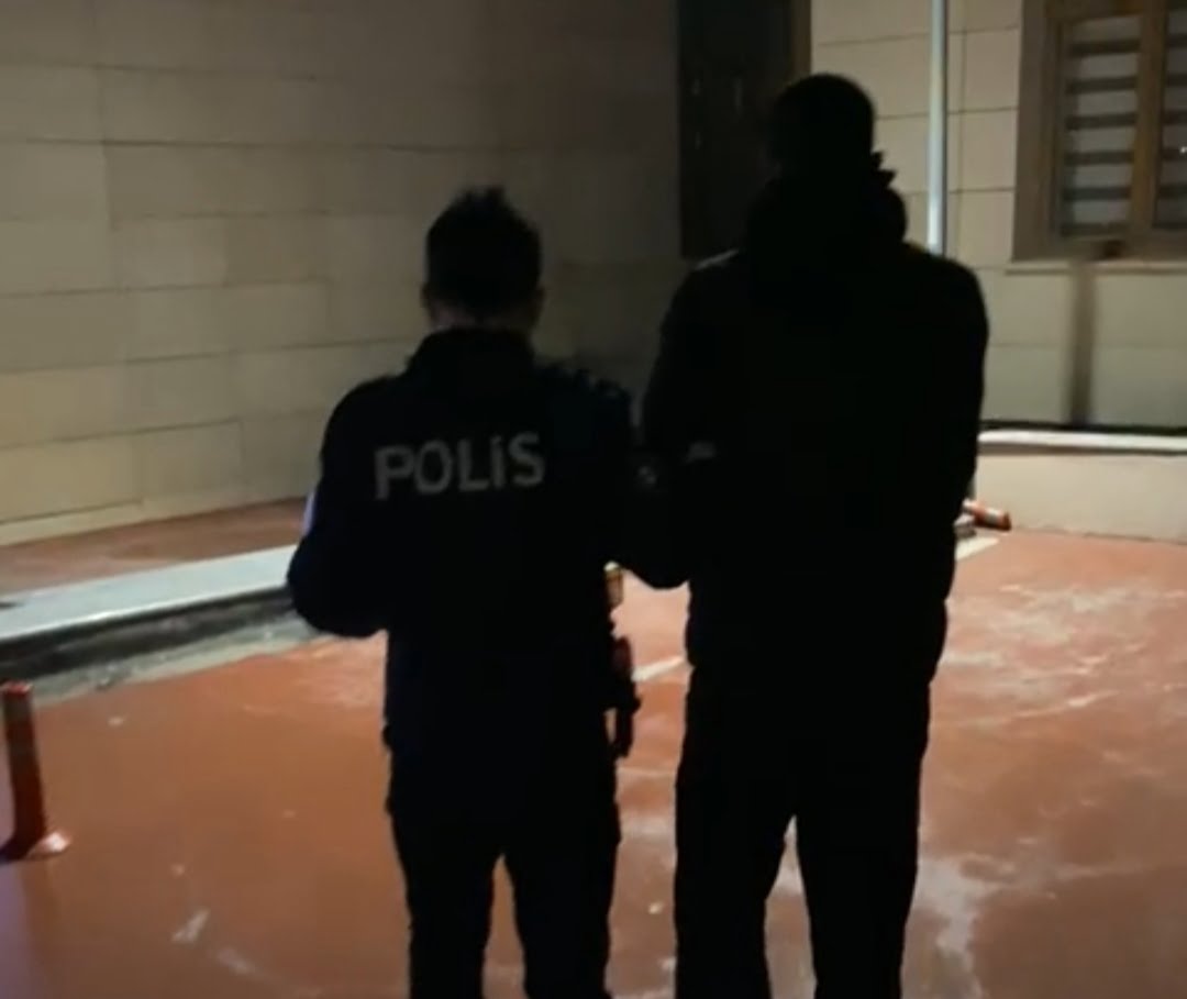 Şüpheli Hırsızlık Malzemeleri ile Birlikte Yakalandı