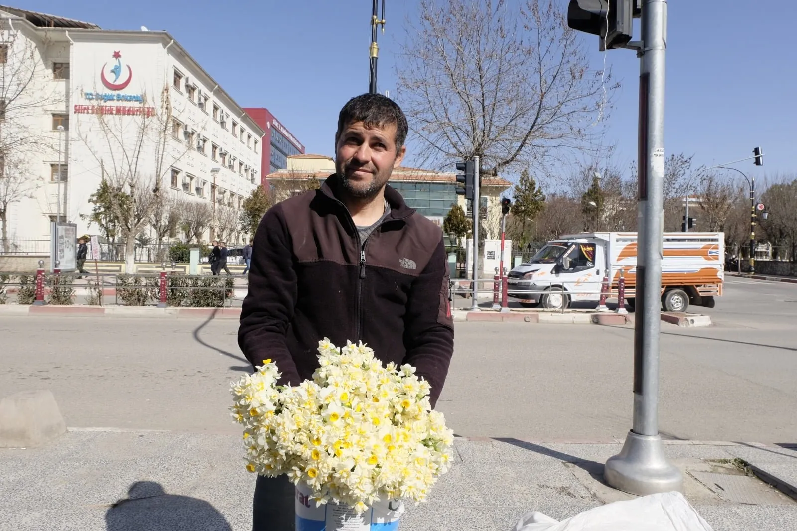 "Siirtliler Nergis Çiçeğine Yoğun İlgi Gösteriyor"