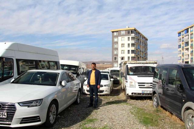 Siirt’te Milyonluk Arabalar Çürümeye Terk Edildi