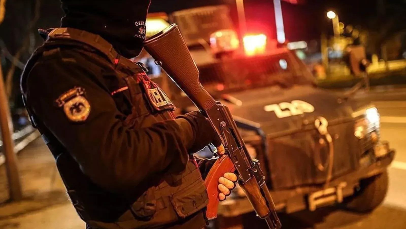 Siirt'te bir araçta 2 kilo metamfetamin ele geçirildi