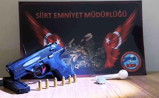 Siirt'te bir şahsın üst aramasında ruhsatsız tabanca ele geçirildi