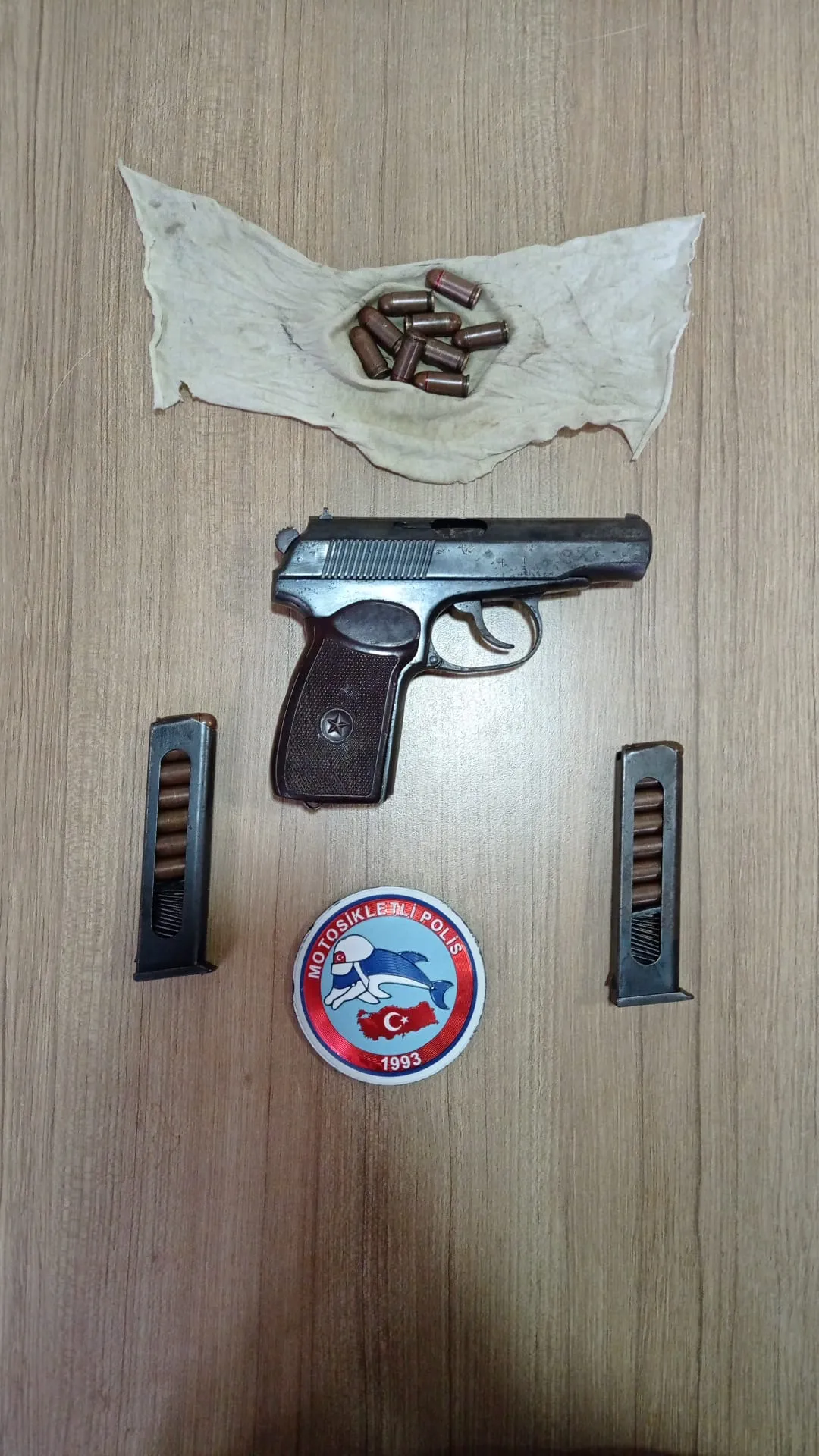 Siirt'te Ruhsatsız Tabanca Ele Geçirildi