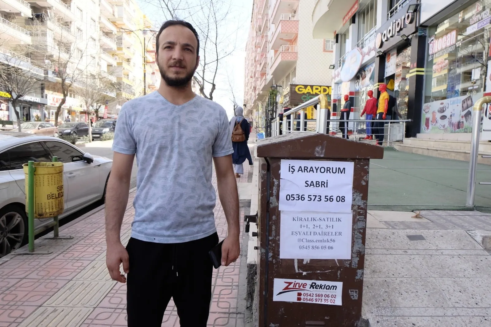 Siirt’te İş Arayan Adamdan İlginç Yöntem