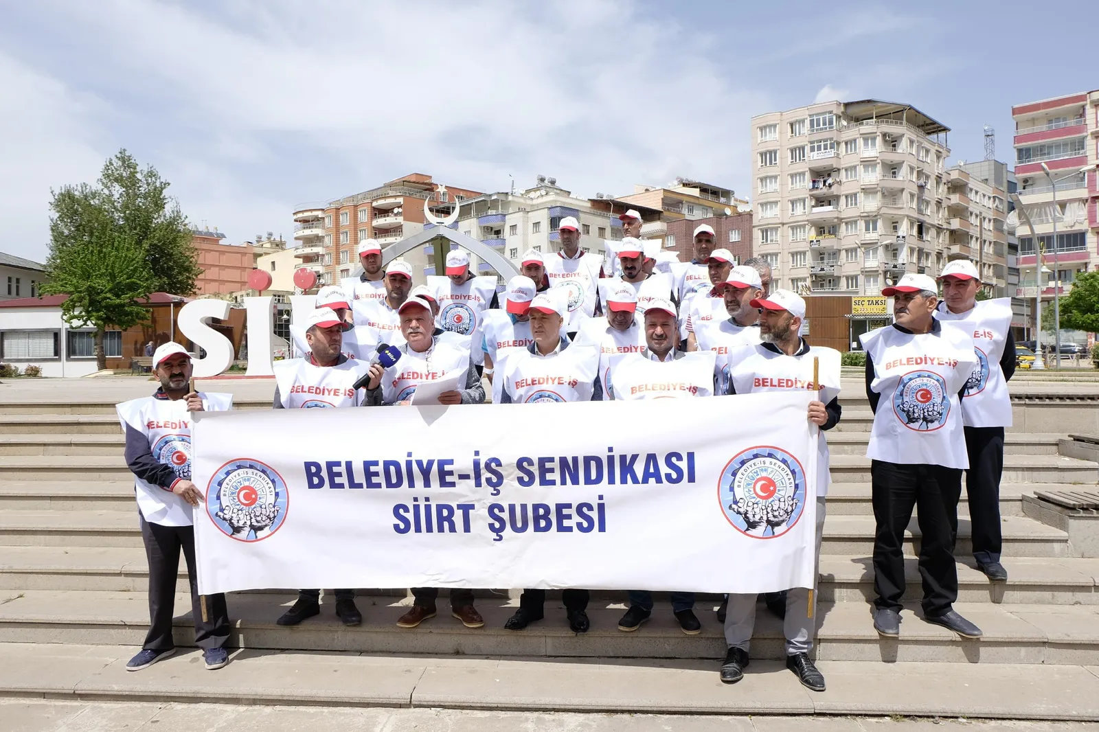 Siirt Belediye-İş: “Emekçilerin Gece Aç Yatmadığı Bir Ülke İstiyoruz”