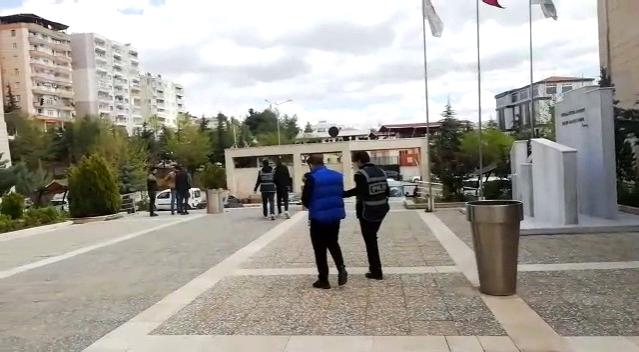 Siirt'te Hırsızlık Yaptığı Tespit Edilen 2 Şüpheli Tutuklandı