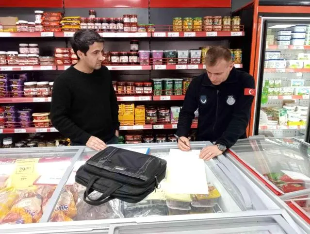 <strong>Siirt'te market ve toptancılara yönelik denetim yapıldı</strong>