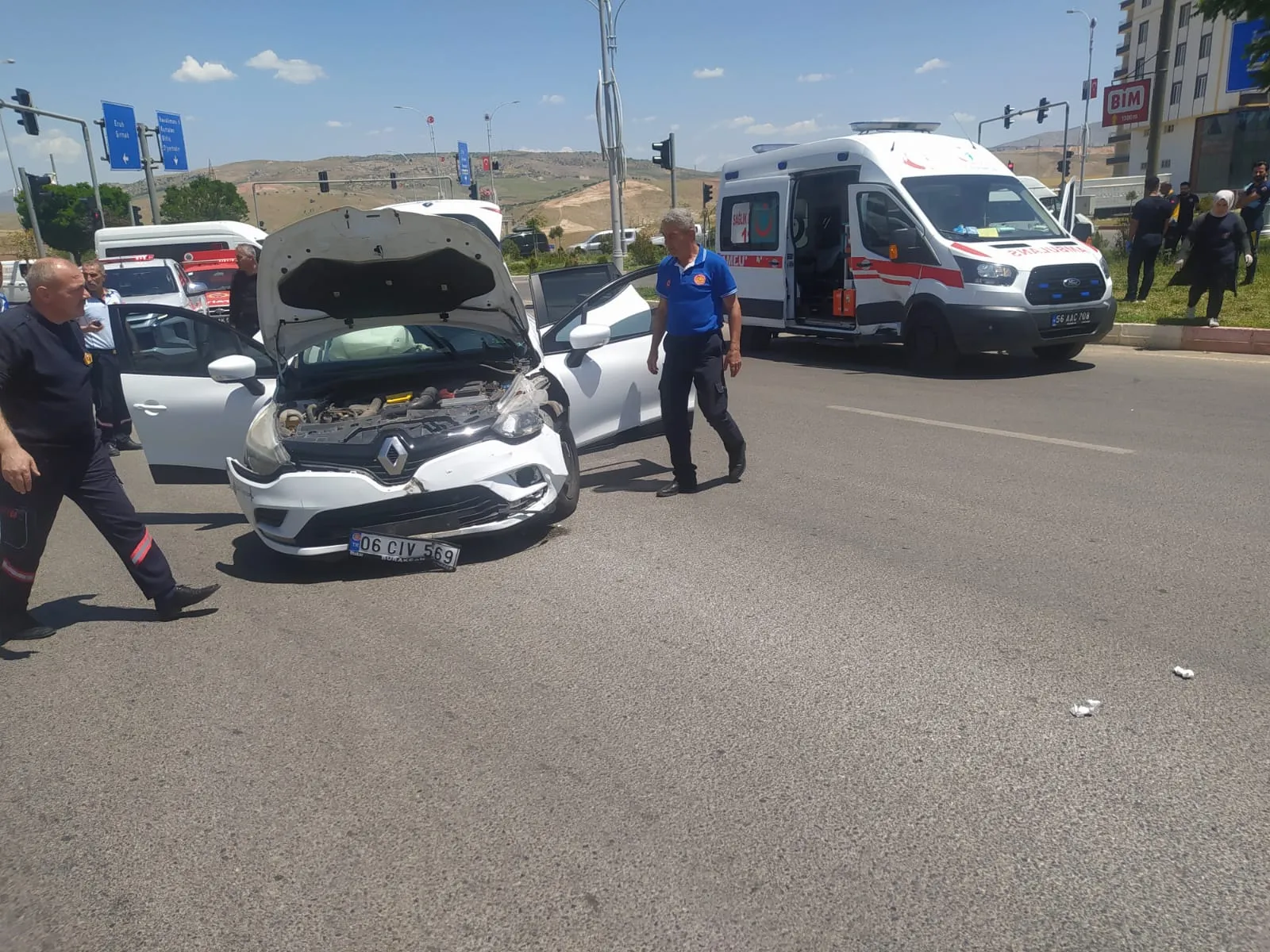 Siirt’te Kazaya Giden Ambulans Kaza Yaptı