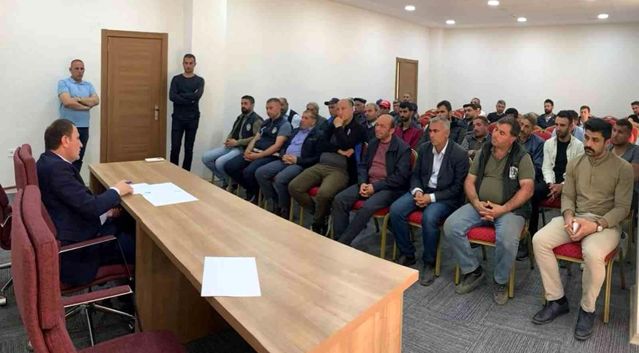Pervari Belediyesine alınan yeni personeller göreve başladı