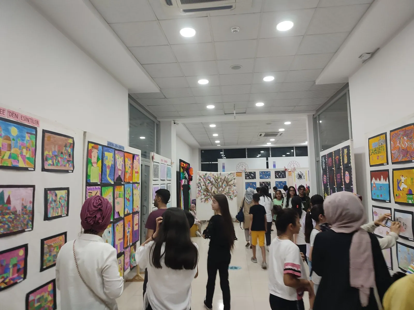 Yıl Sonu Sanat Şenliği Düzenlendi
