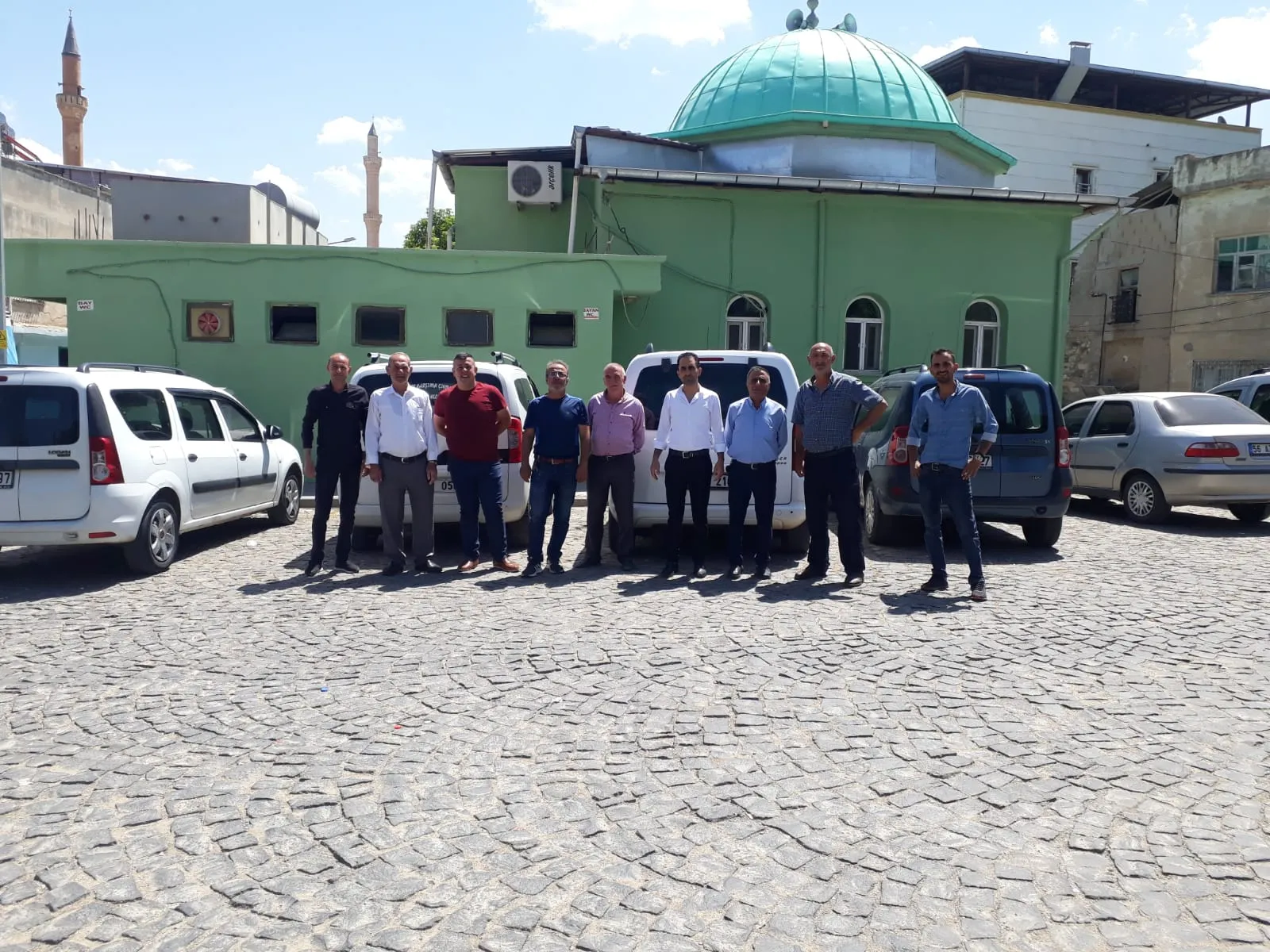 Tillo Taksicileri Konuştu: “Millet Otostop Çekiyor”