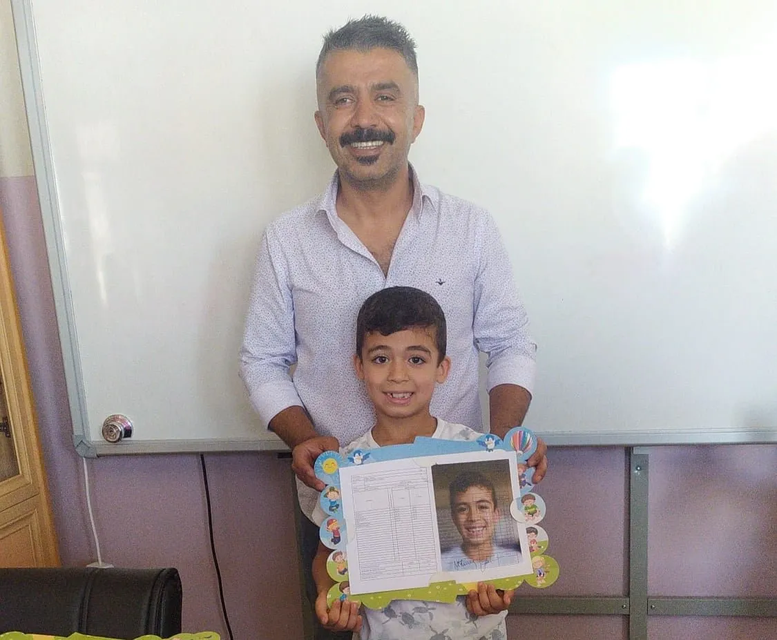 En Güzel Gülüşleri Karneye Basıldı