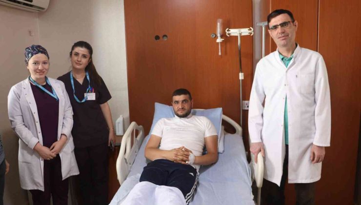 Siirt’te Boynunda Tümör Olan Hasta, İlk Kez Yapılan Ameliyatla Sağlığına Kavuştu