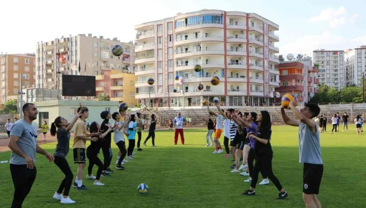 Siirt’te “Bu Yaz Sen de Adını Spora Yaz”’ Spor Şöleni Yapıldı