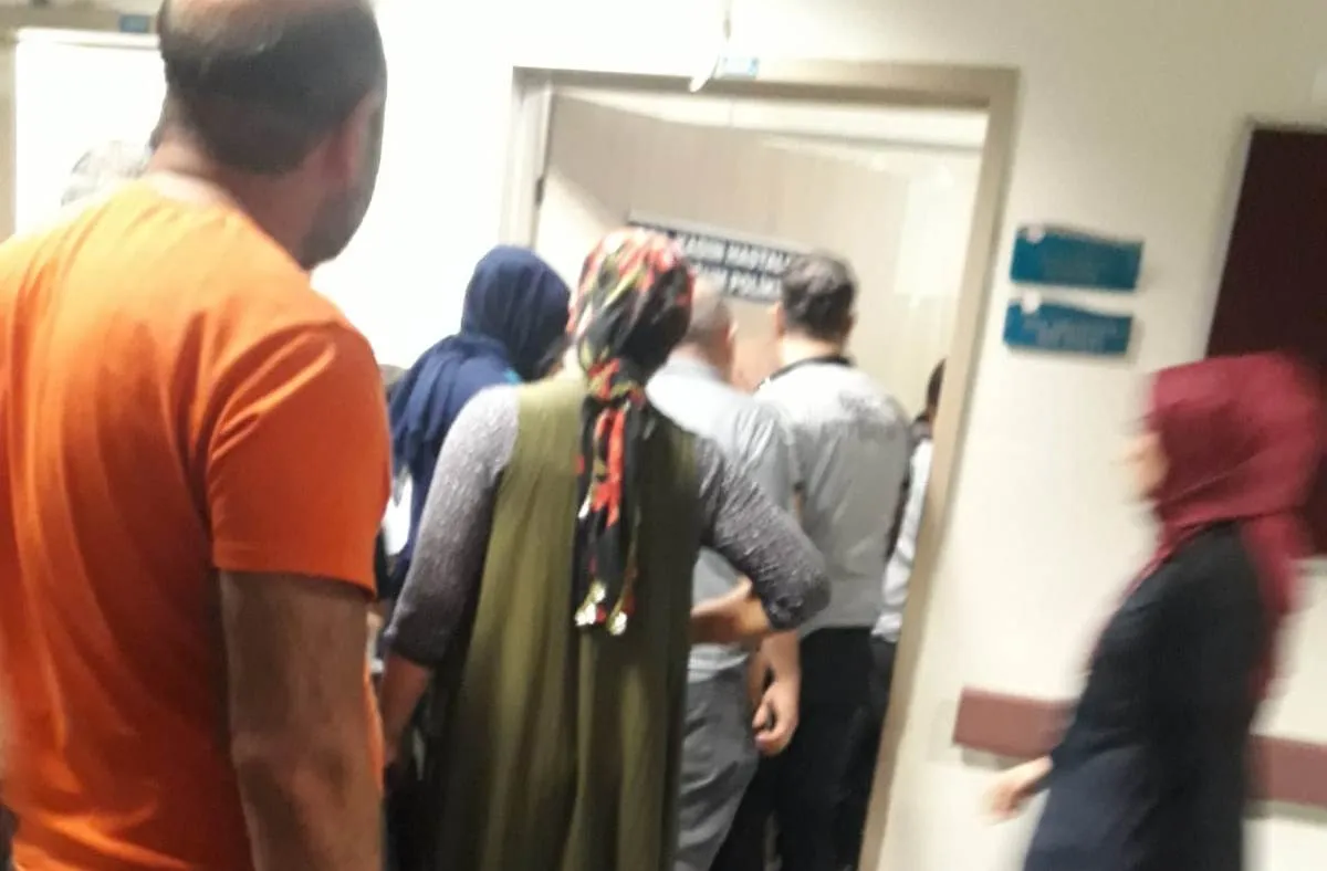 Siirt Eğitim Araştırma Hastanesinde İki Doktor Bir Birine Girdi