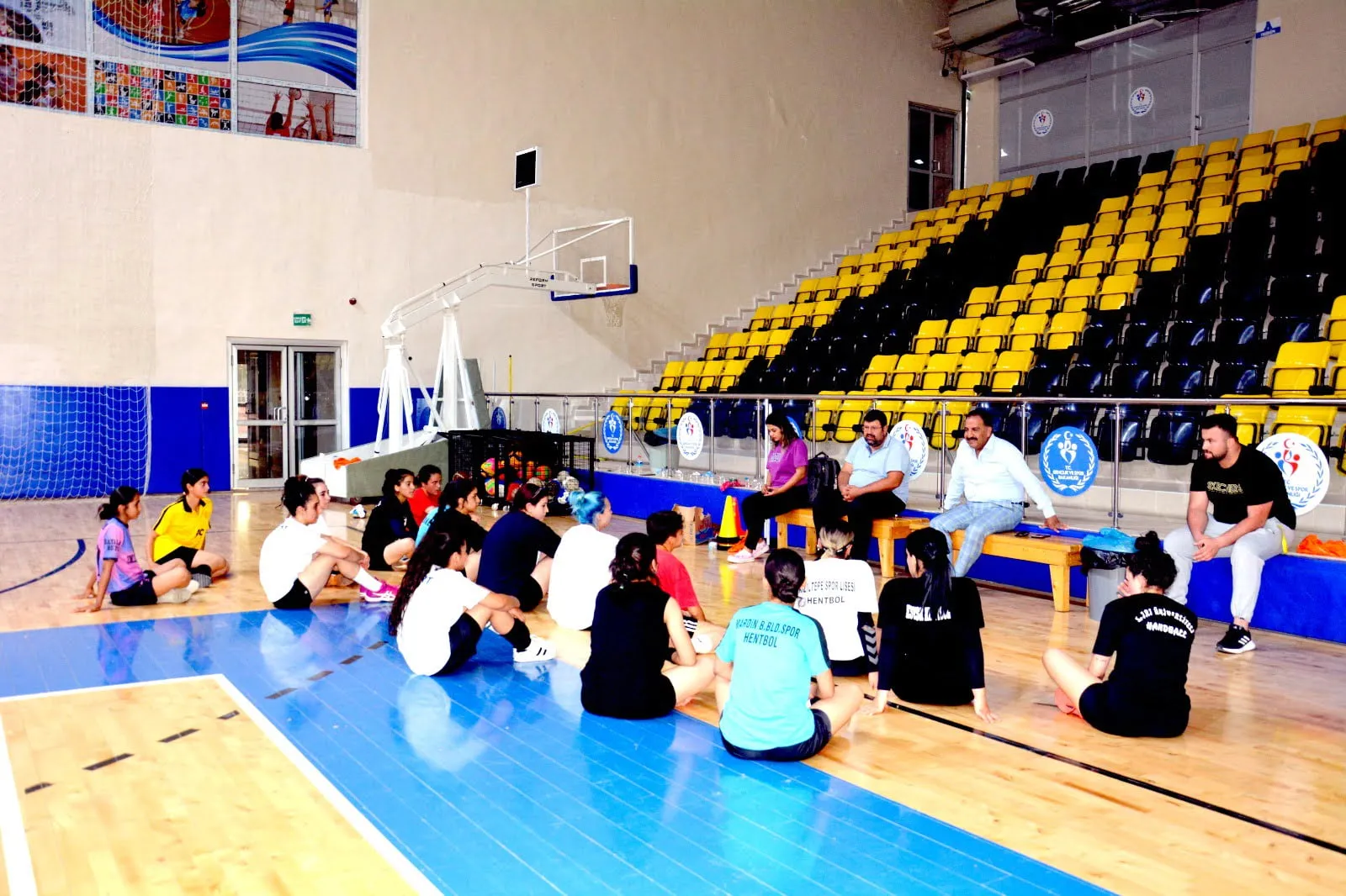 <strong>Siirt İl Özel İdaresi Bünyesinde Genç Kız Hentbol Takımı Kuruldu</strong>