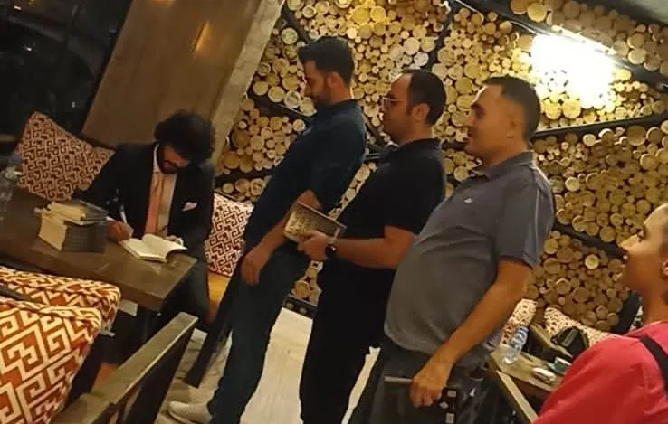 Siirtli Yazar İmza Günü Düzenledi