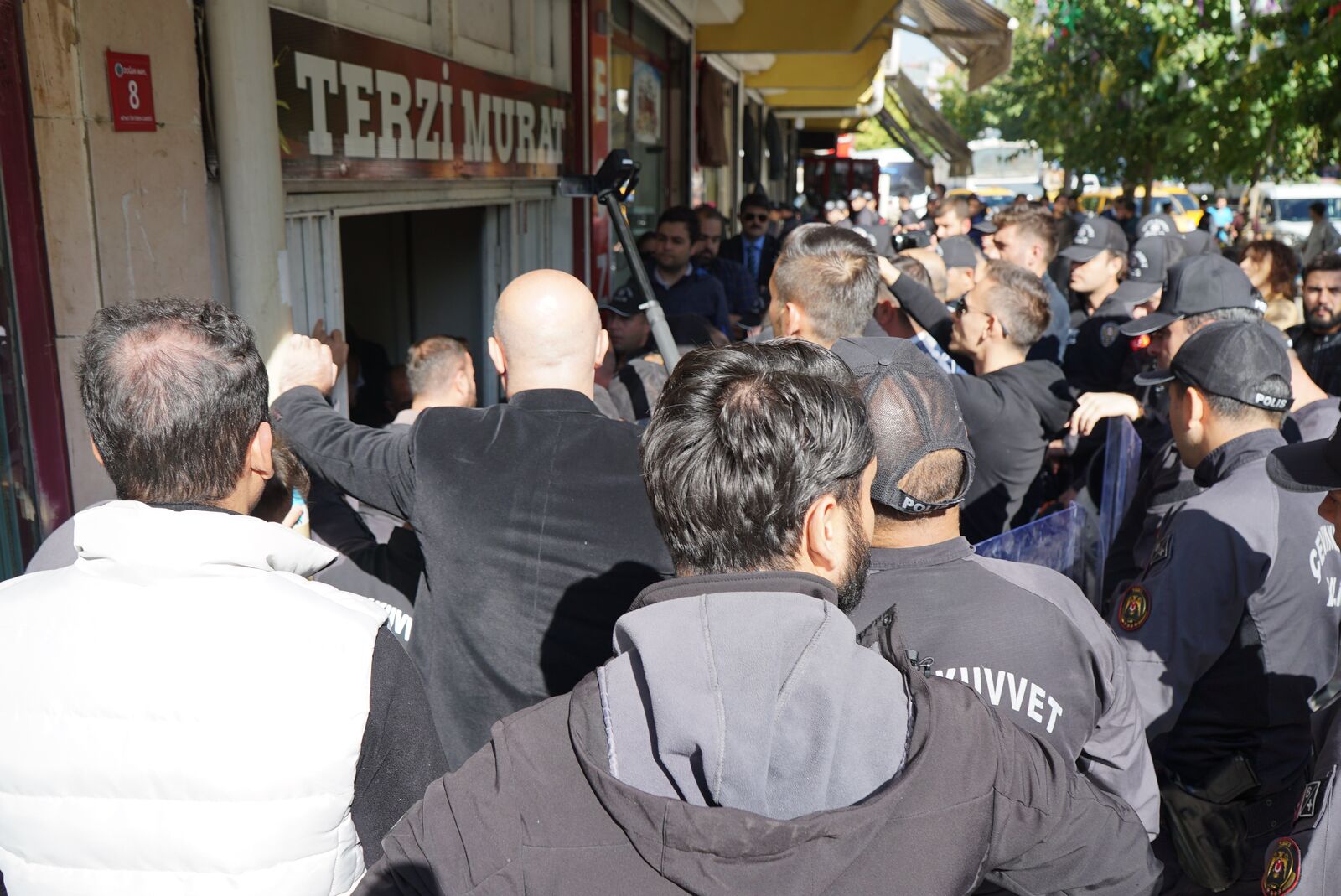 HDP’nin Basın Açıklaması Engellendi