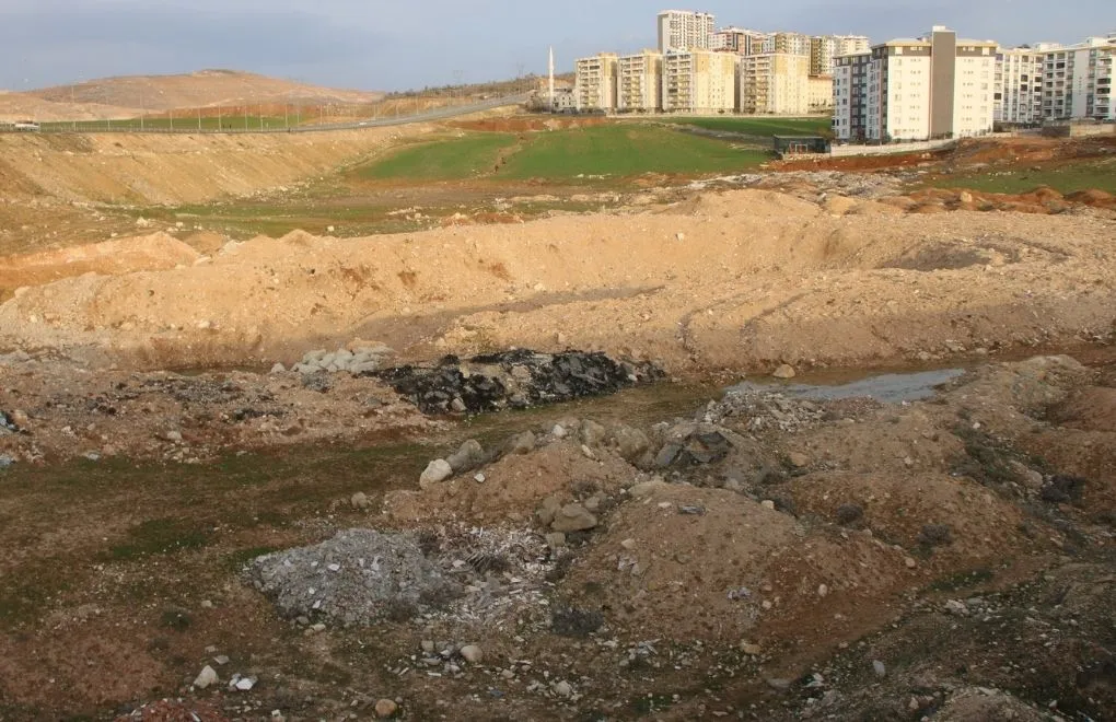 Siirt Belediyesi: “Nevala Kasaba’da Kayıtlara Geçmiş Herhangi Bir Cenaze Kaydı Bulunmamaktadır”