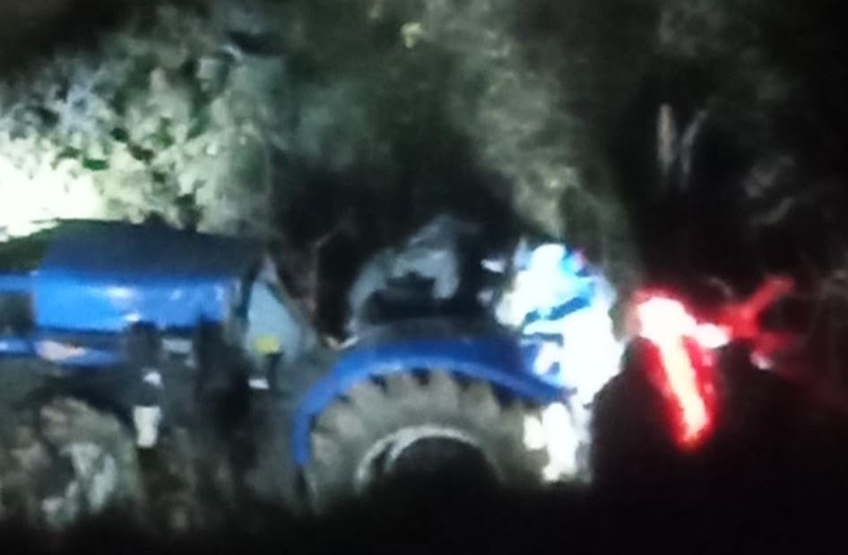 Traktör altında kalan genç hayatını kaybetti