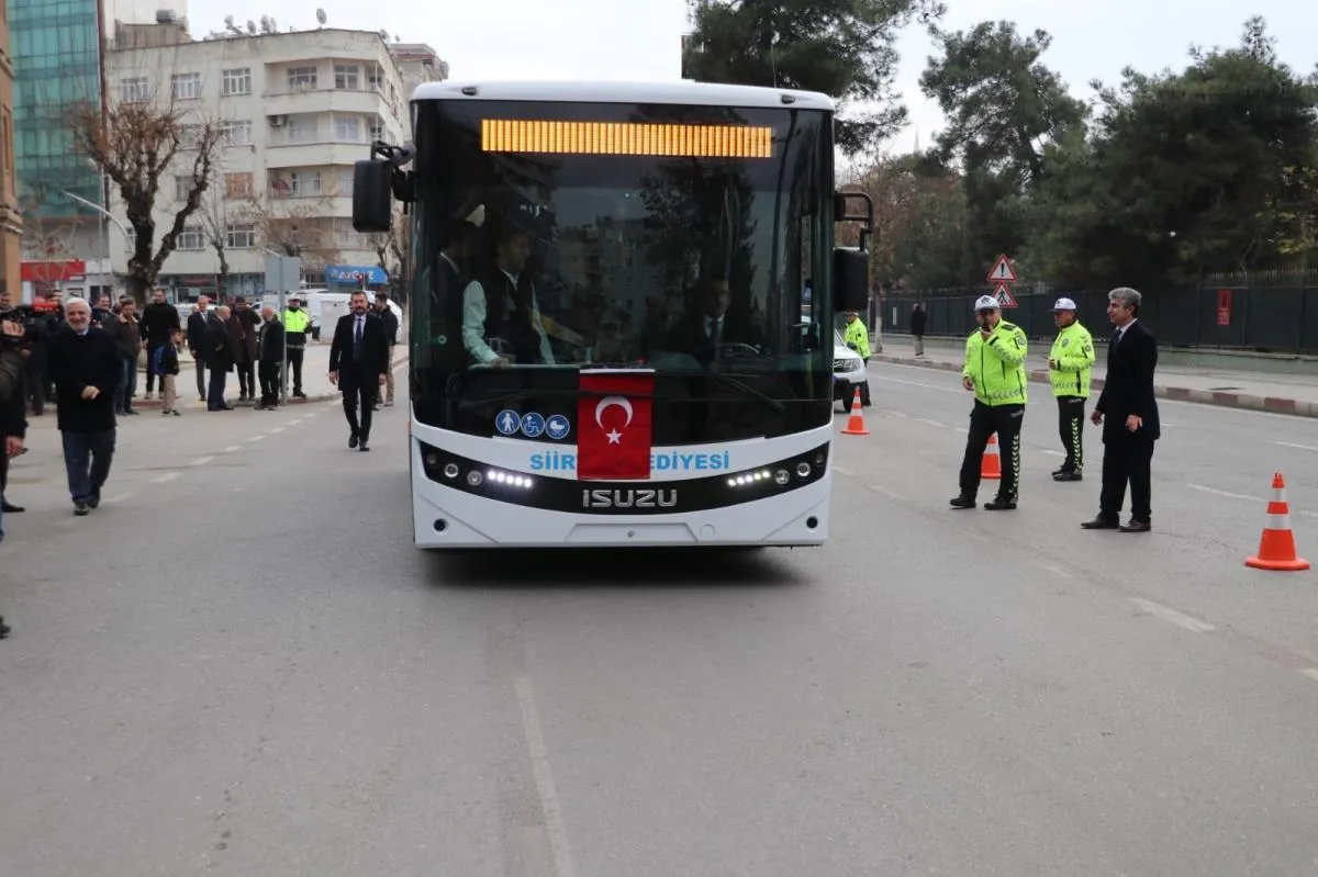 Siirt Belediyesi 11 Otobüs Aldı