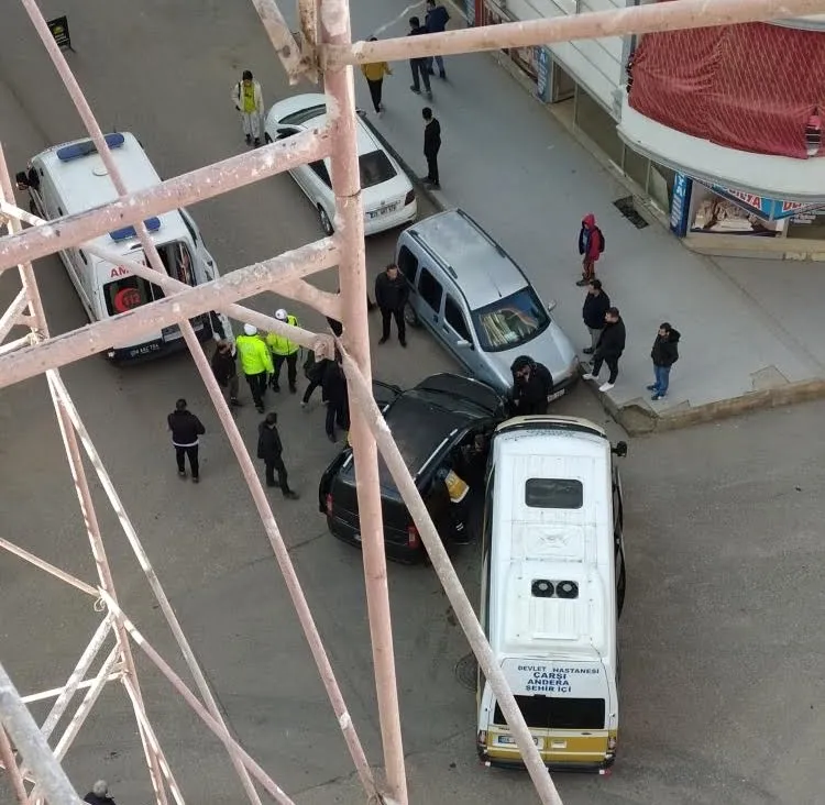 Siirt’te Yine Kavşak Kazası
