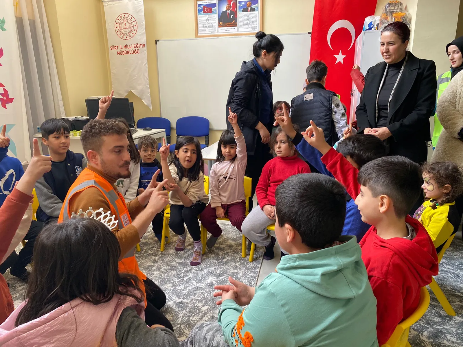 Siirt'te 4 Bin 137 Depremzede Misafir Ediliyor