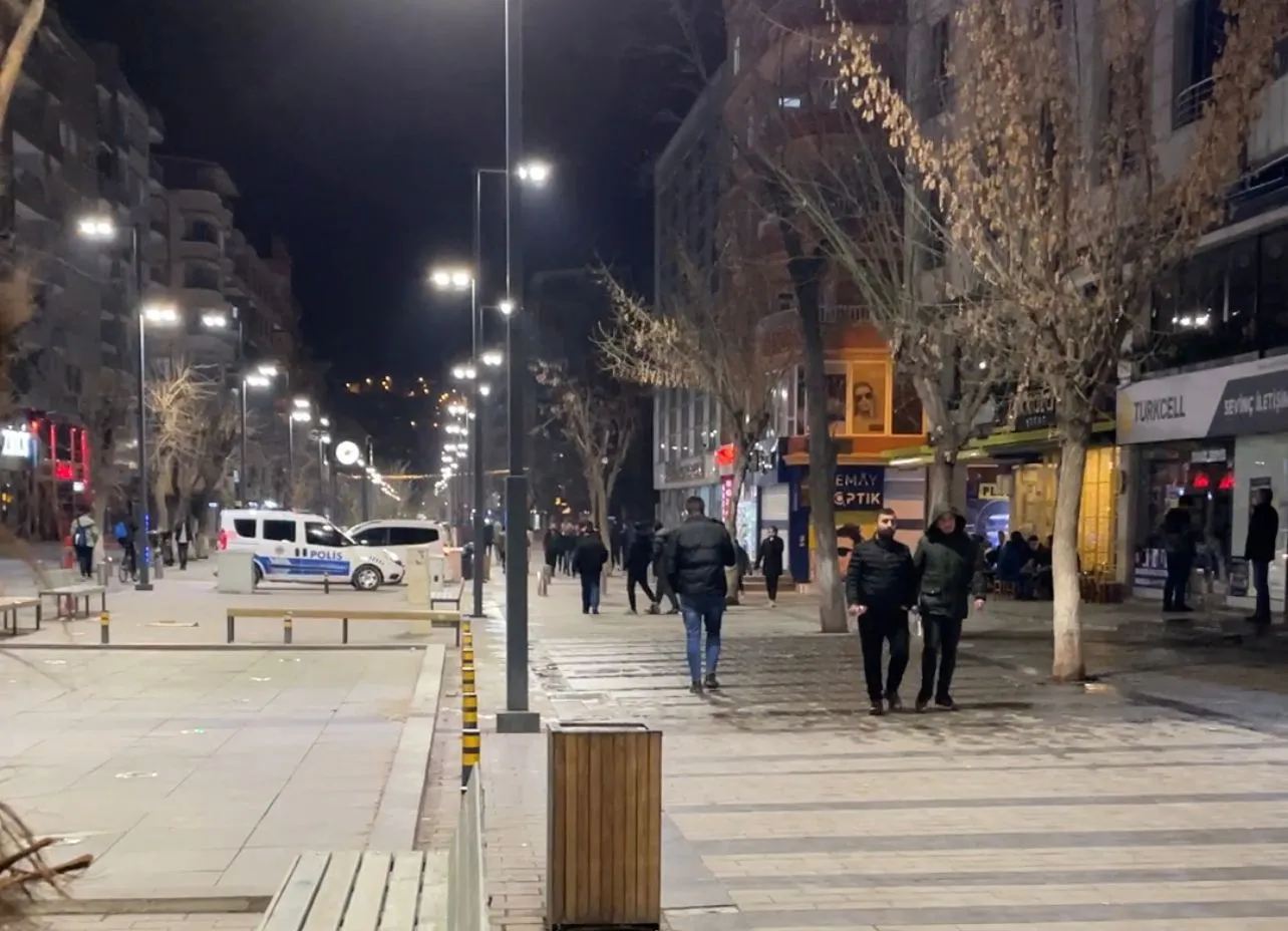 Depremin Ardından Siirt'te Can ve Mal Kaybı Olmadığı Açıklaması Yapıldı