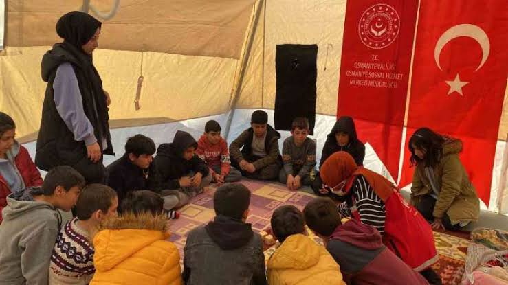 Siirt'ten 10 Kişilik Psikososyal Destek Ekibi Deprem Bölgesine Gönderildi
