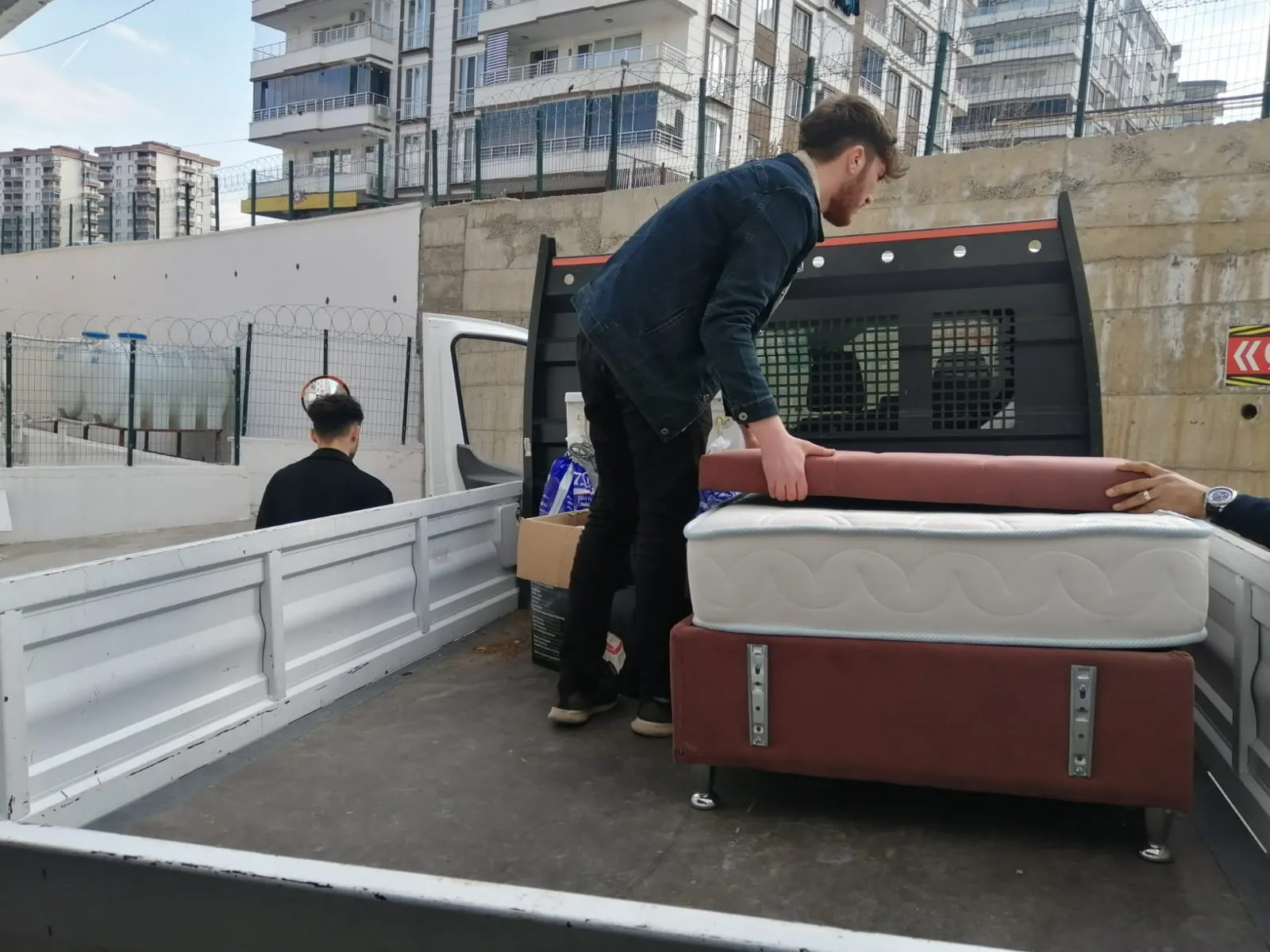 Siirt’te Kalan Afetzedelere Yönelik “Aileme Hoş Geldin” Projesi Başlatıldı
