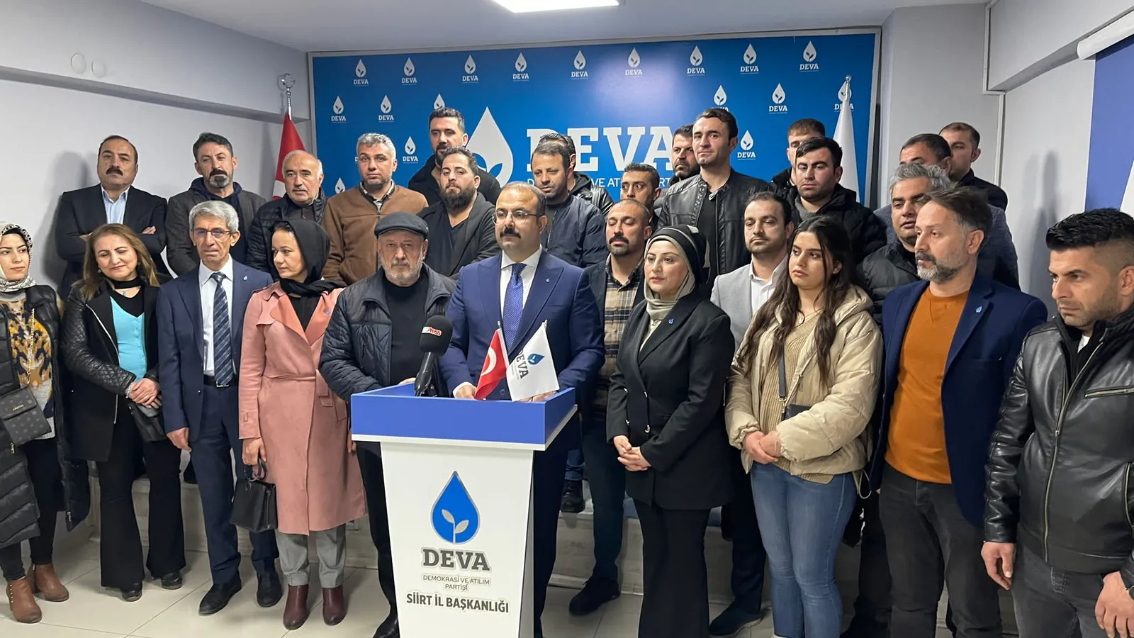 <strong>DEVA Partisi İl Başkanı Dayanan Aday Adaylığını Açıkladı </strong>