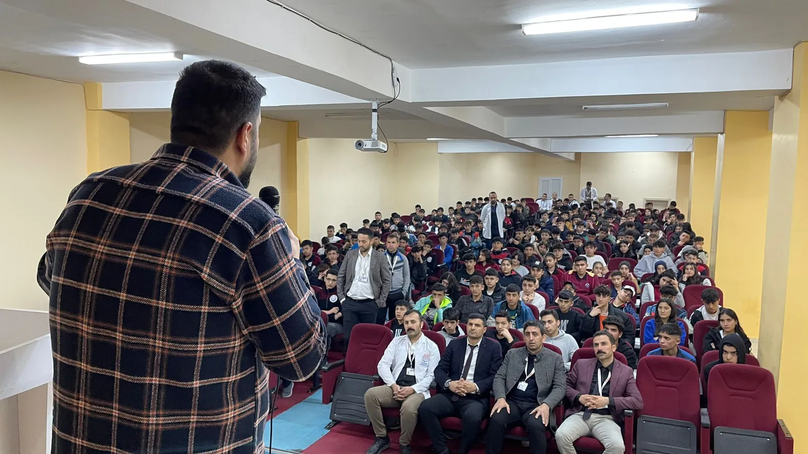 Ne Haber Ekibi Yeniden Öğrencilerle Bir Araya Geldi
