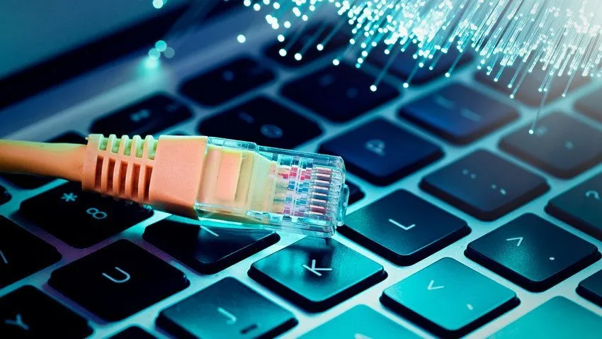 Siirt'te Yasa Dışı 3 Bin 282 İnternet Sitesi Kapatıldı