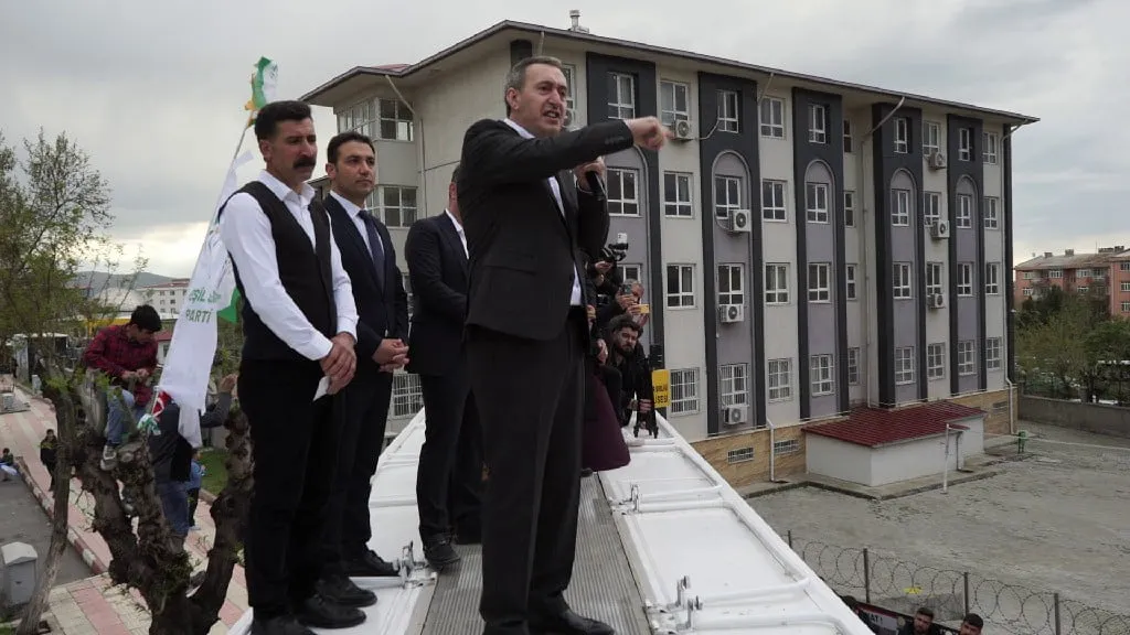 Bakırhan’dan Yalancı, Emekli Siyasetçi Yanıtı