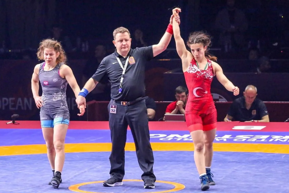 <strong>Siirtli Evin Demirhan Yavuz'dan Bronz Madalya</strong>
