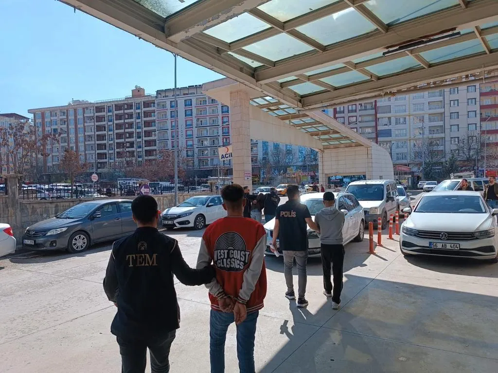 Siirt Nevruzundan 24 Kişi Gözaltına Alındı