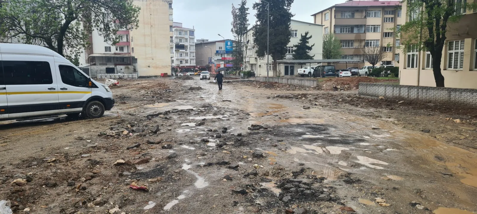 Şehir Merkezinde Öğrencilerin Çileli Yolculuğu