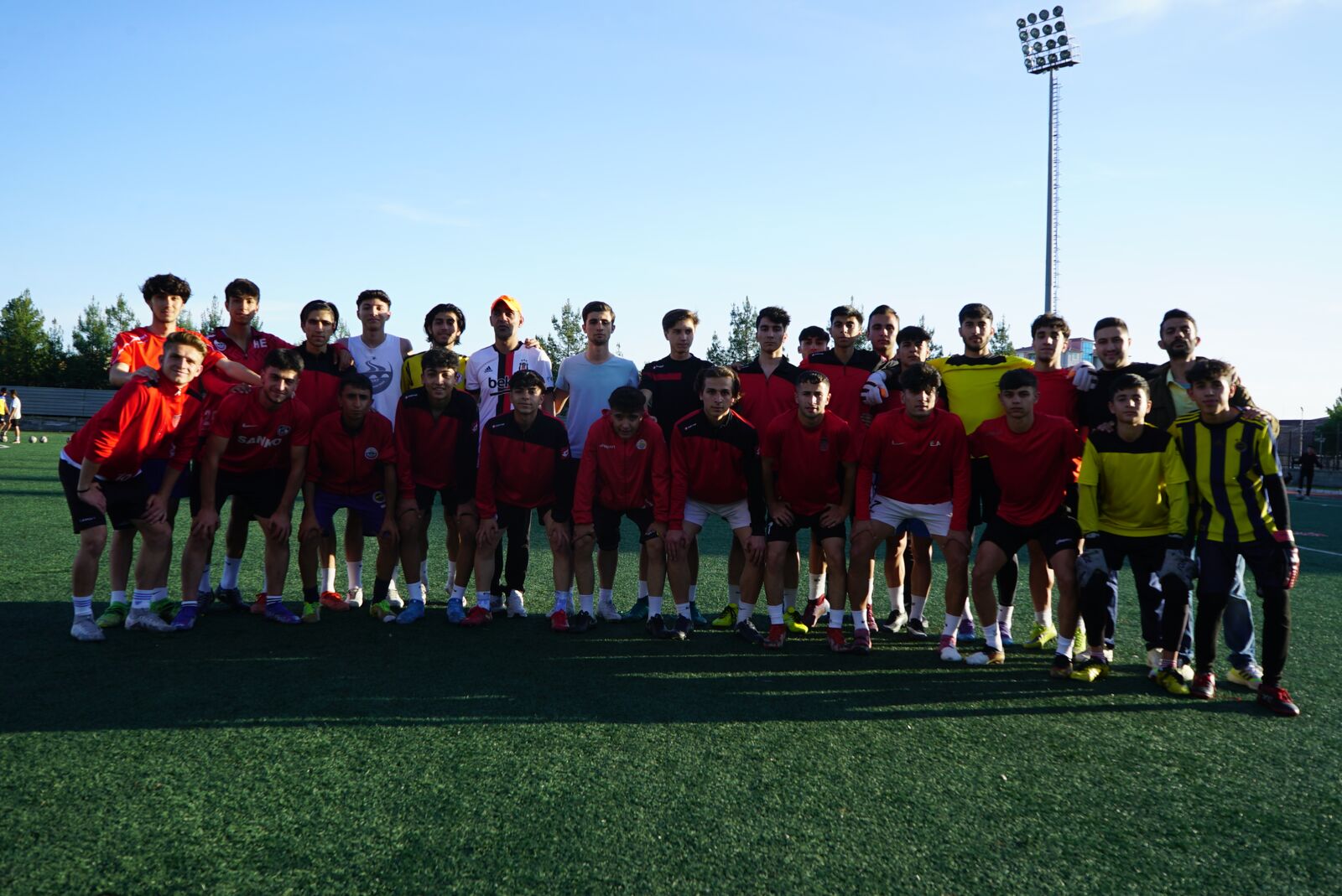 Şampiyon Kartalspor Destek Bekliyor