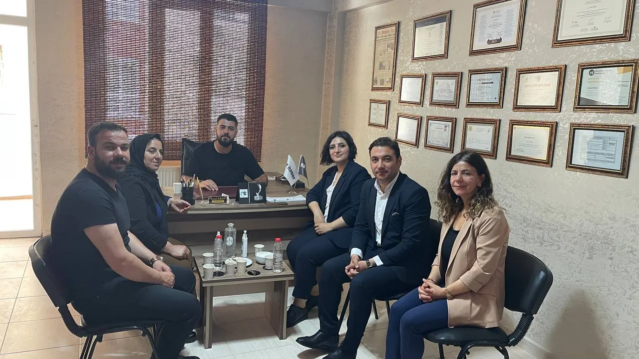 Yeşil Sol Partisi Heyetinden Ne Haber’e Ziyaret