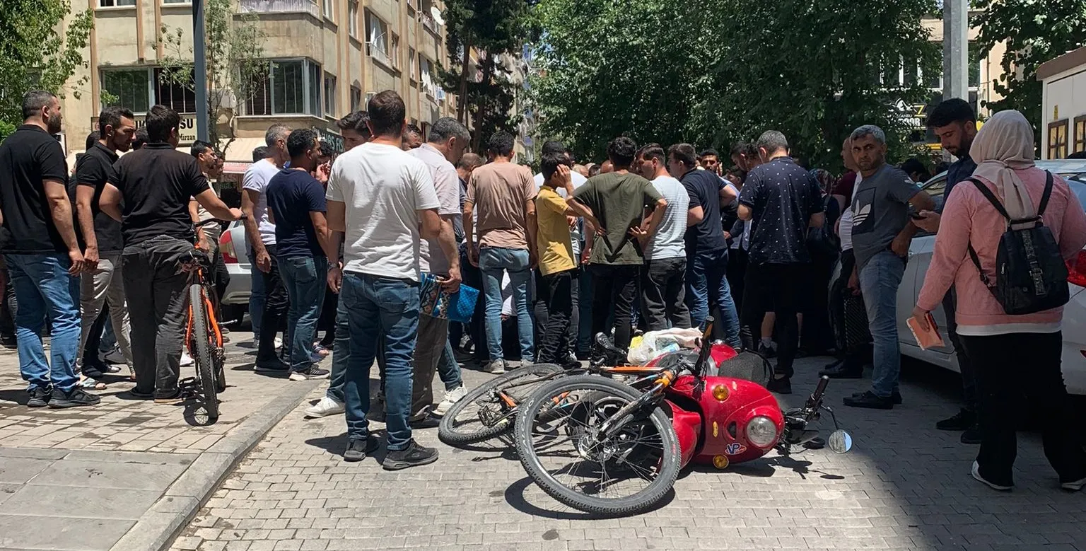 Siirt’te Kaza: Yaralıya Yoldan Geçen Hemşire Müdahale Etti