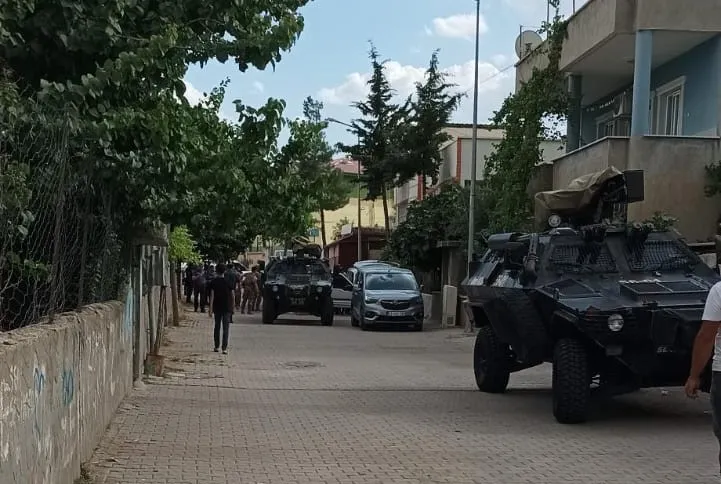 Sevgilisinin Evini Silahla Basan Genç Yakalandı