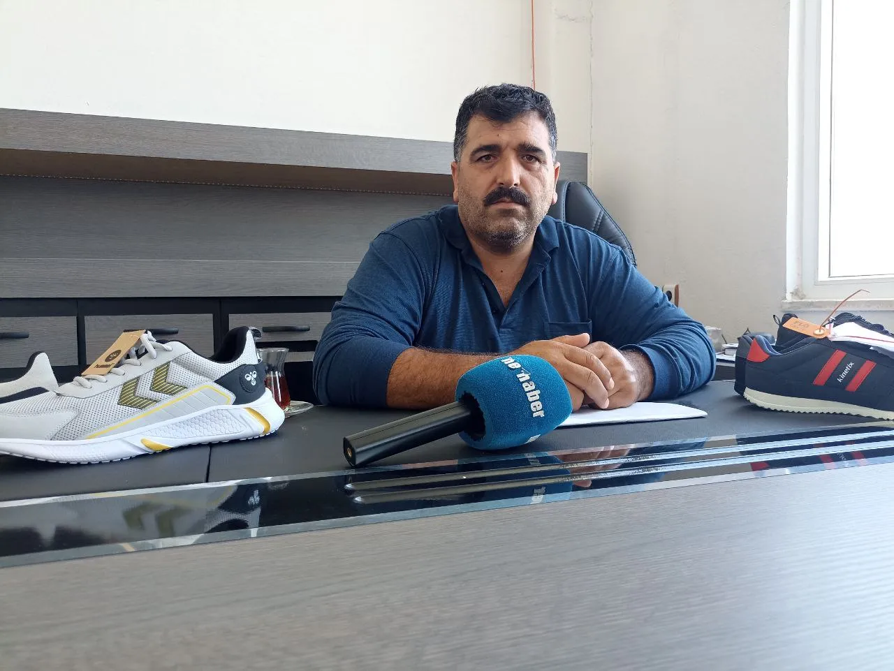 İlk Üretilen Ayakkabılar Öğrencilere Dağıtıldı