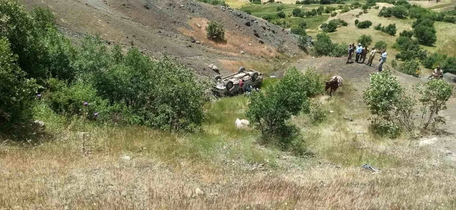 Şirvan’da Kamyonet Takla Attı