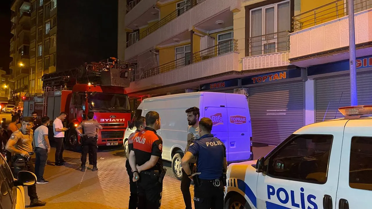 Evden Gelen Kötü Kokular Mahalleliyi Tedirgin Etti