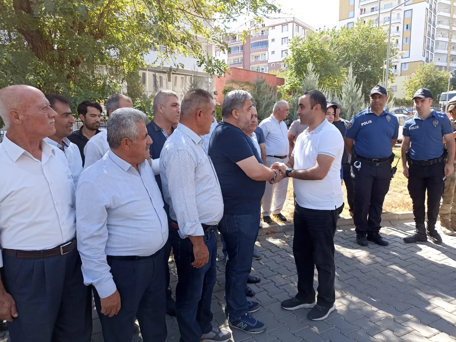 Kaymakam Tekin Kurtalanlılarla Vedalaştı