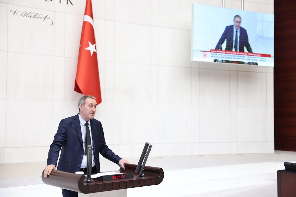 Çağın Sorununa Dikkat Çekildi