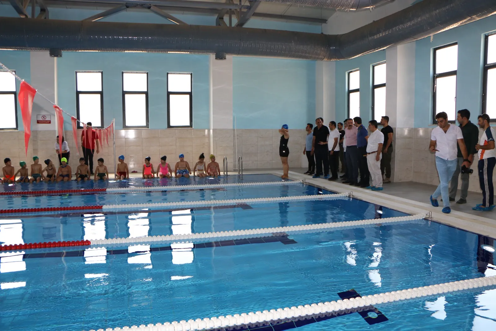 Kurtalan’da Yarı Olimpik Yüzme Havuzu Açıldı