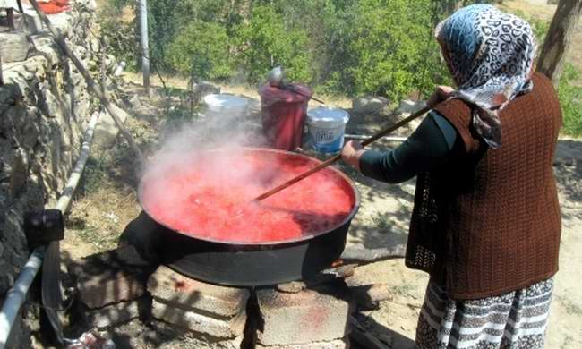 Salça Fiyatları İkiye Katlandı
