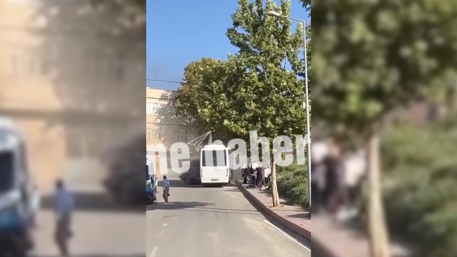 Belediye Otobüsünden Çıkan Duman Korkuttu
